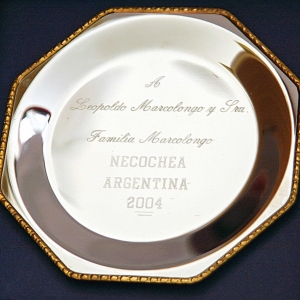 raduno.argentina.2004.targa.jpg